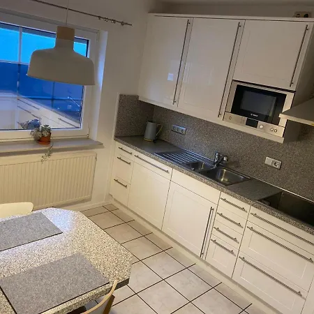 Zaunkoenigin * Norden