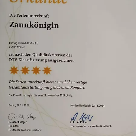 Zaunkoenigin * Norden